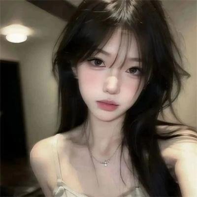他在窥视你